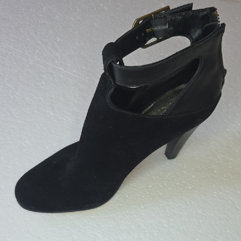 Elegant Black Women's Heel